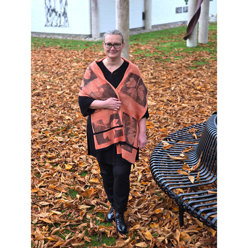 Tørklæder med plantetryk | FLORA VESTJYLLAND