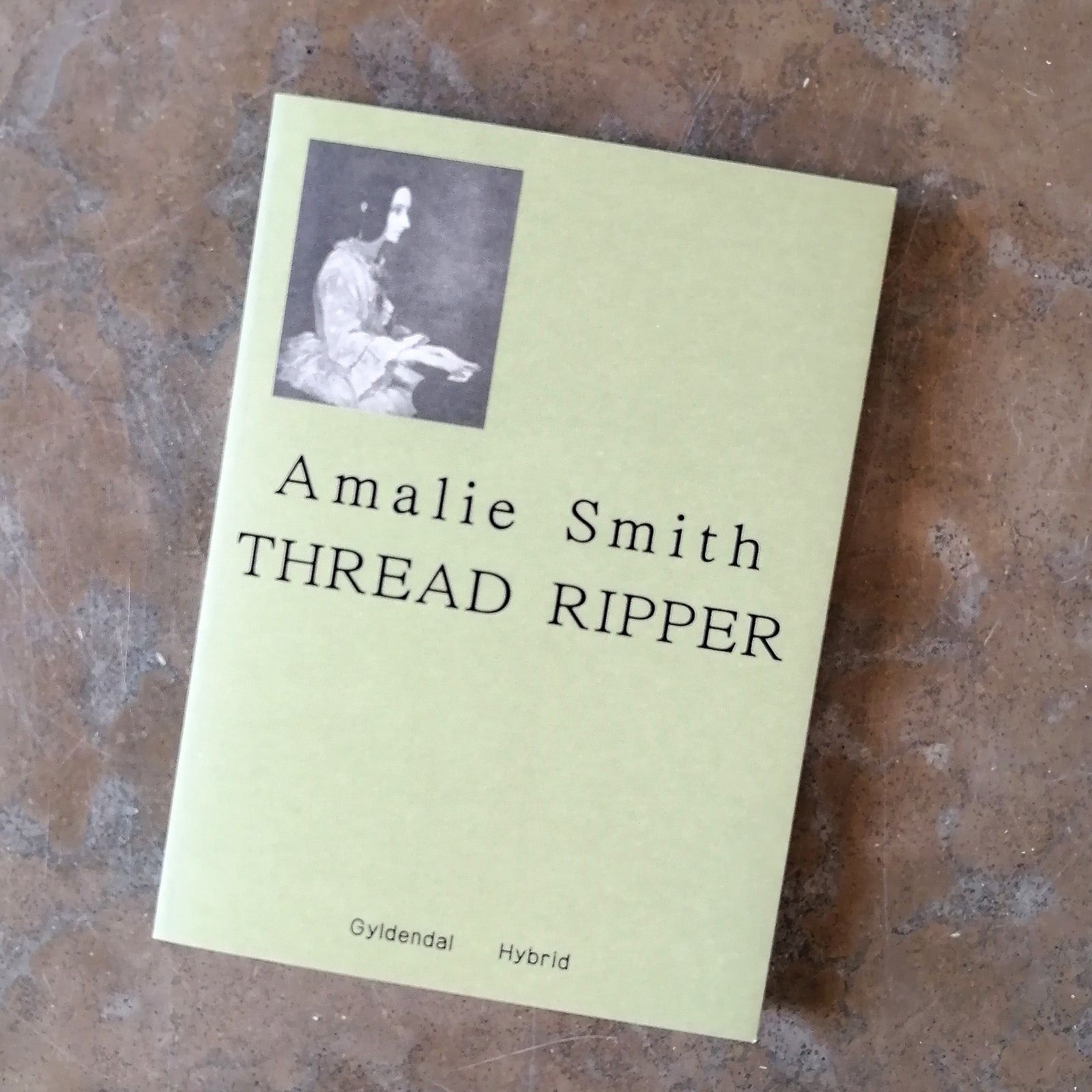 Amalie Smith: Thread Ripper – Holstebro Kunstmuseum